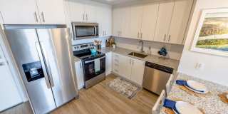 Pura Vida Hialeah Luxury Apartments Gallery 9