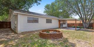5815 Freemans Farm St Gallery 24