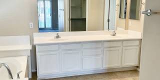 3-6 Month Rental, Amazing Water Front Property With Private Pool! Gallery 24