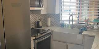 A Must See Roseville 3 Bedroom, 2 bath Home Gallery 11