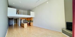 1,600 sqft 2-Level SOMA 1BD+2 Bonus Rooms+ 1.5BA Loft! 2 Car Pkg! Laundry! Balcony! -PROGRESSIVE Gallery 1