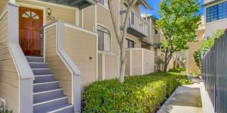 Spacious Townhome in University City for Rent! Gallery 1