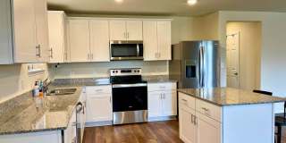 Spacious 3 Bedroom Home with Loft in Converse Near Judson ISD Gallery 8