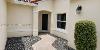 17905 SW 10th Ct Gallery 2