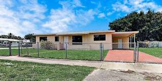 17800 NW 28th Ct Gallery 1