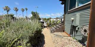 Gorgeous Fully Furnished Ocean Beach Retreat + FLEXIBLE STAY Gallery 27