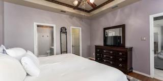 1 Torrey Pines Dr. Gallery 12