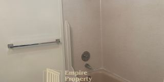 2375 Adams Street Gallery 12