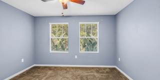 4/3/2 HOME IN EDINA GARDEN OF EDEN Gallery 44