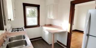 Available NOW! 3 Bedroom home with fenced in yard! Gallery 1