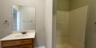 Cute 3-bedroom Home Near OTC and Drury! Gallery 9