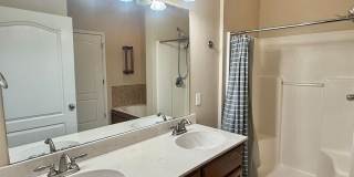 Cute 3 Bed Duplex In Yukon Gallery 12