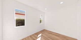 2925 West Shorb Street Gallery 28