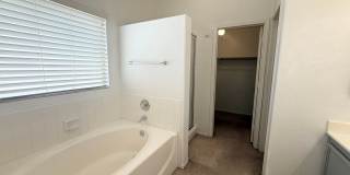 Spacious 4-Bedroom Home with 3-Car Garage in Orchards of Las Vegas Gallery 21