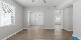 7428 37th Ave N Gallery 8