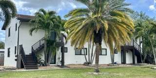 1930 SW 28th Street Gallery 1