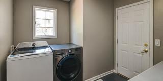 Beautifully updated 4 bedroom home in Southbridge, Waunakee Gallery 33