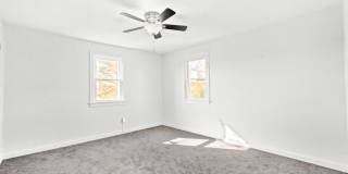 AVAILABLE JULY 1ST! ABSOLUTELY GORGEOUS & RENOVATED 2 bedroom in CASTLE SHANNON! Gallery 15