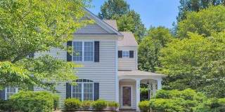Bright Townhouse Available in Forest Lakes Gallery 1