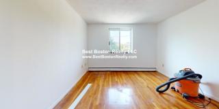 435 Shirley St. Gallery 6