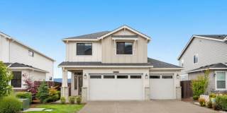 Luxury 2023-Built 3-Bedroom + Loft Beaverton Home with Gourmet Kitchen, Amazing Views, 3-Car Garage & 220V EV Outlet Luxury 2023-Built 3-Bedroom + Loft Beaverton Home with Gourmet Kitchen, Amazing Views, 3-Car Garage & 220V EV Outlet Gallery 1