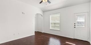 586 Creekside Circle Gallery 4