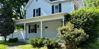 4 Bedroom 2 Bathroom in Harrisburg! Gallery 1