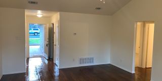 Beautifully Renovated 4/2 One story Georgetown Property. Gallery 5