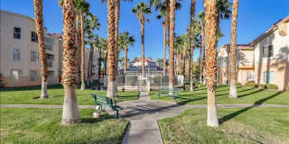 FURNISHED OPTIONAL 2 BEDROOM REMODELED CONDO ON 1ST FLOOR! Gallery 26
