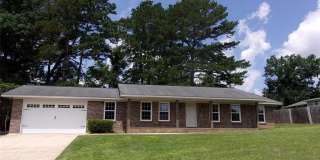 1102 Brooks Cir Gallery 1