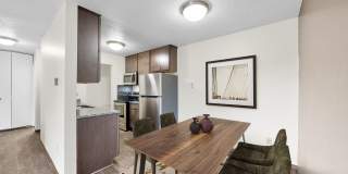 Burnsville Parkway Apartments Gallery 1