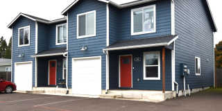 Spacious Town home. Gallery 1