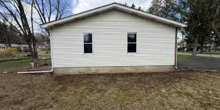 1037 Chipperfield Drive Gallery 35