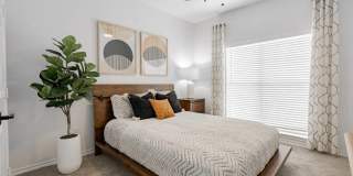 9th St Apartment Gallery 18