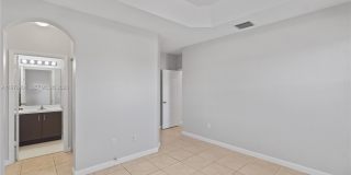 1655 NE 33rd Rd Gallery 28