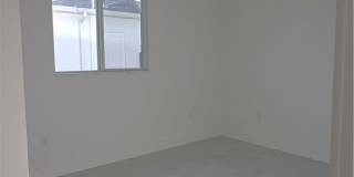 322/324 Poplar Street Gallery 13