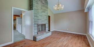 706 S 14th Street Gallery 7
