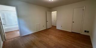 113 Sherwood - Oak Manor Townhome Gallery 11