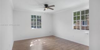 2941 NE 185th St Gallery 10
