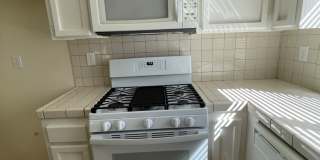 Hesperia-Refurbished- 3 Bedrooms, 2 Bathrooms + Den or Office, Large Property Gallery 15
