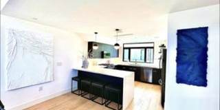 11326 Victory Boulevard Gallery 7