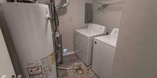 3 bedroom duplex in Southern Columbia. Gallery 13