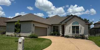 College Station - 3 bedroom 2 bath- 2 car garage - fenced in back yard home in Castlegate Gallery 1