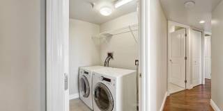 Skyrise Luxury Apartments Gallery 18