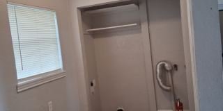 2333 Riggan St Gallery 8