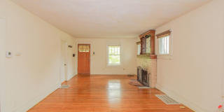 Charming home in the East Campus neighborhood Gallery 19