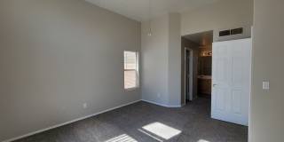 Beautiful 4 Bedroom Home in Green Valley Gallery 17