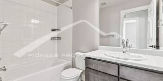 Spacious Townhouse with Central AC and 2-Car Garage Gallery 18