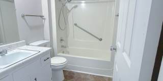 1707 Madison Street Gallery 1