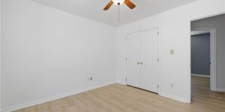 2 Compton Court Gallery 20